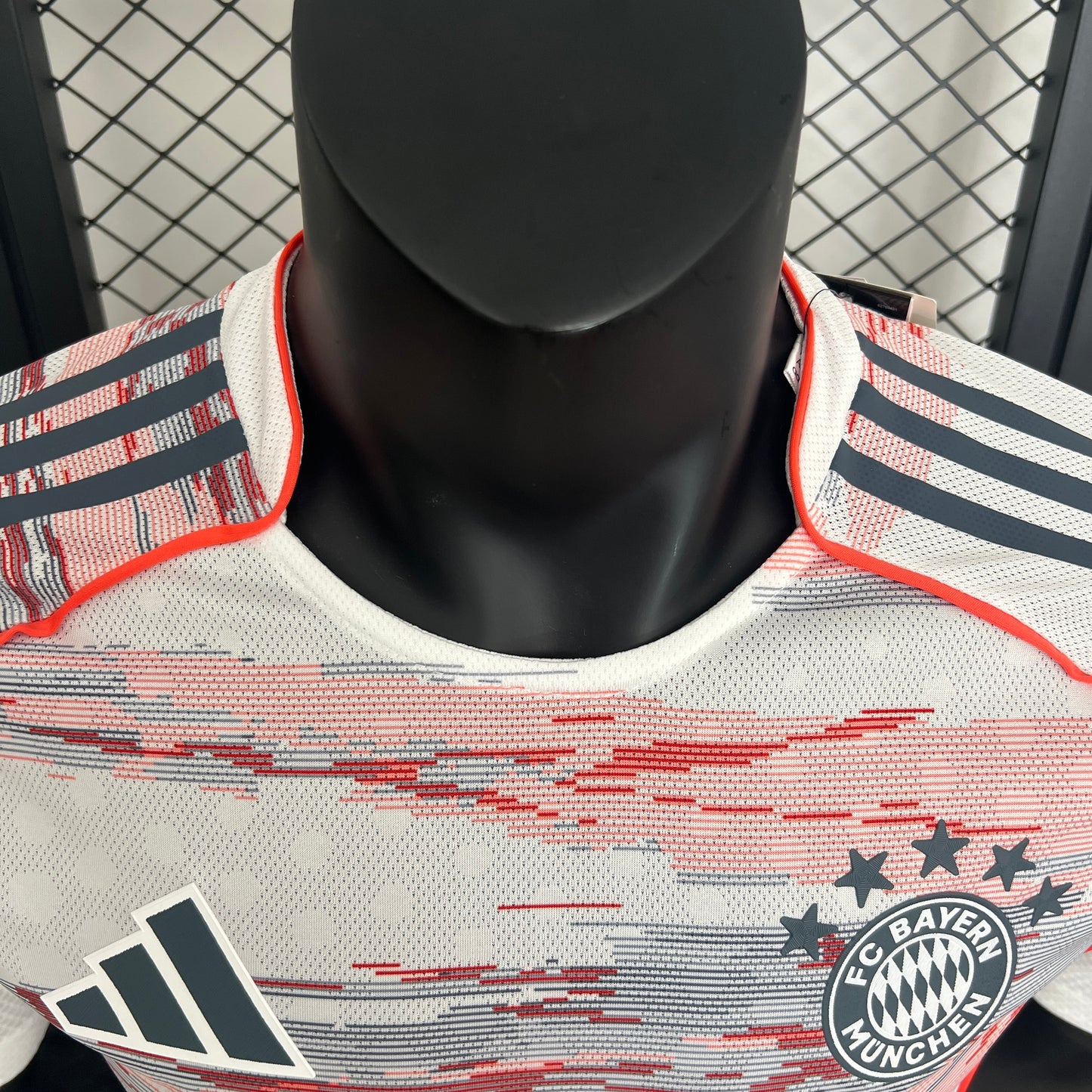 Bayern München away 2025/26 player version