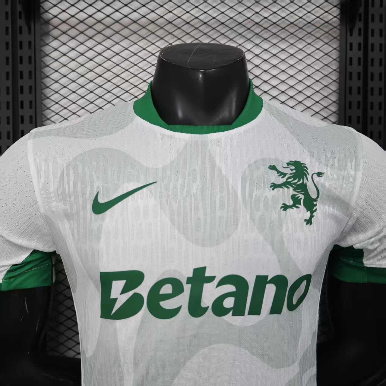 Sporting CP away 2025/26 player version