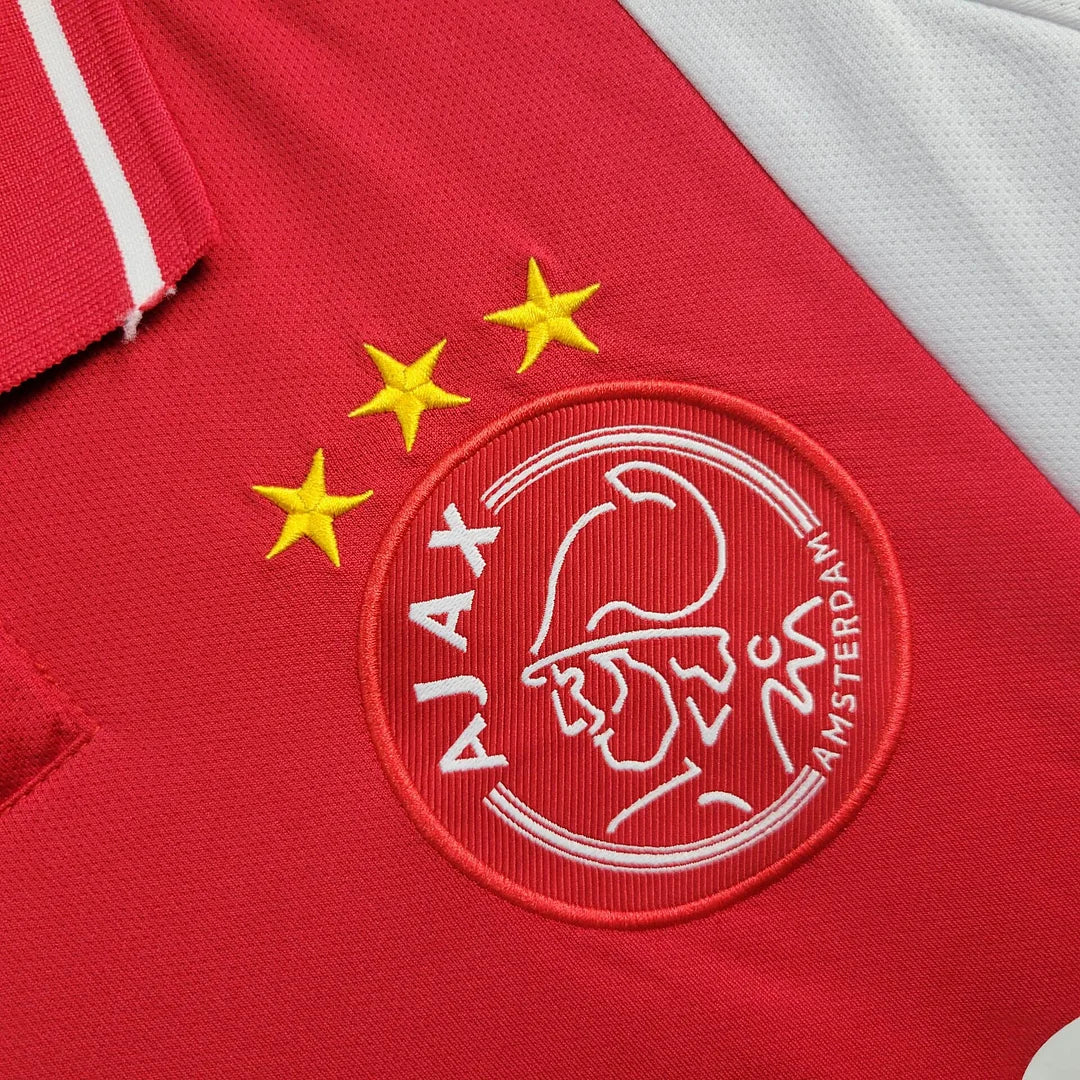 Ajax en casa 2024/25