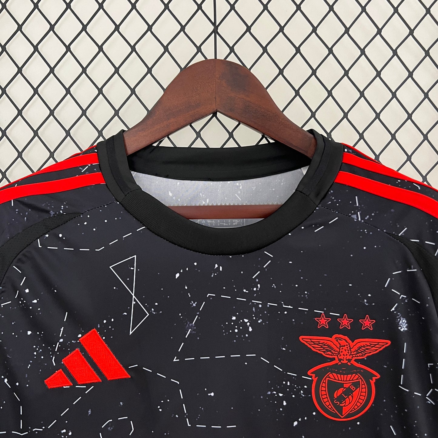 Benfica away 2024/25