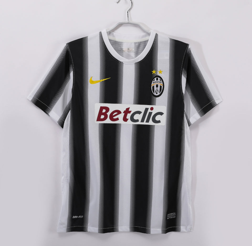 Juventus home 2011/12