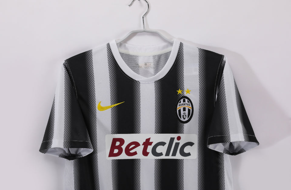 Juventus home 2011/12