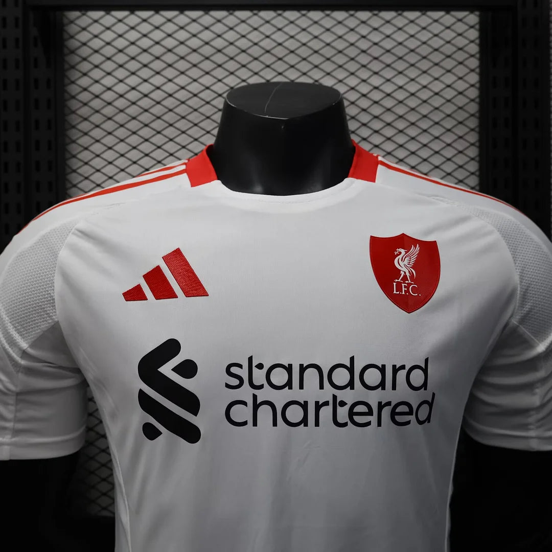 Versión del jugador del Liverpool visitante 2025/26