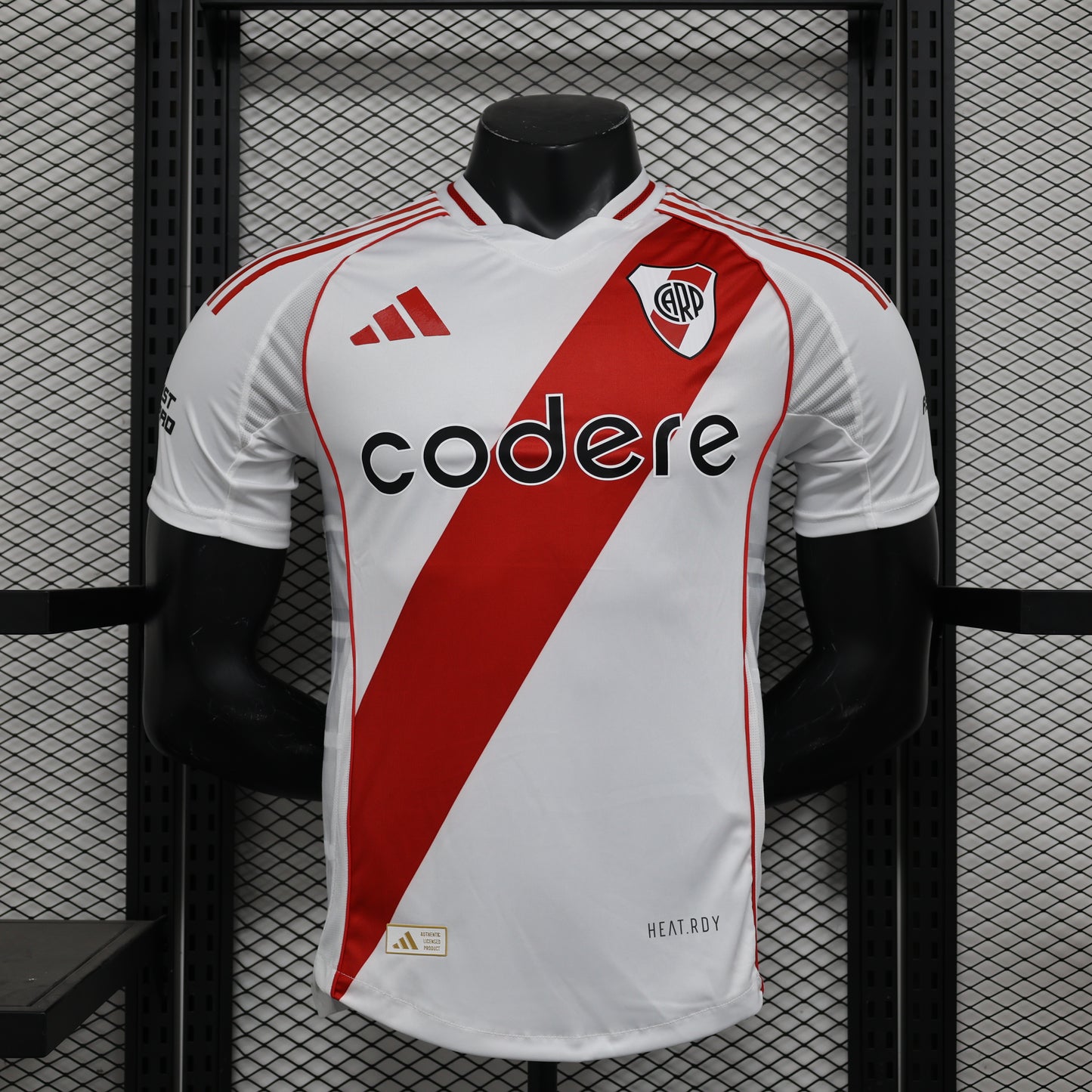 Versión del jugador local de River Plate 2024/25