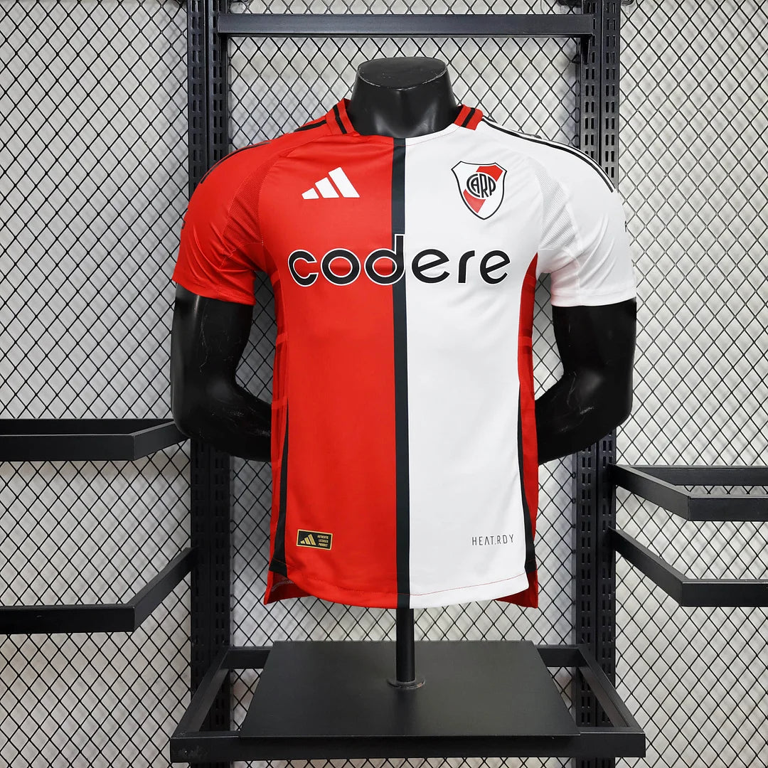 Versión jugador local River Plate 2025/26