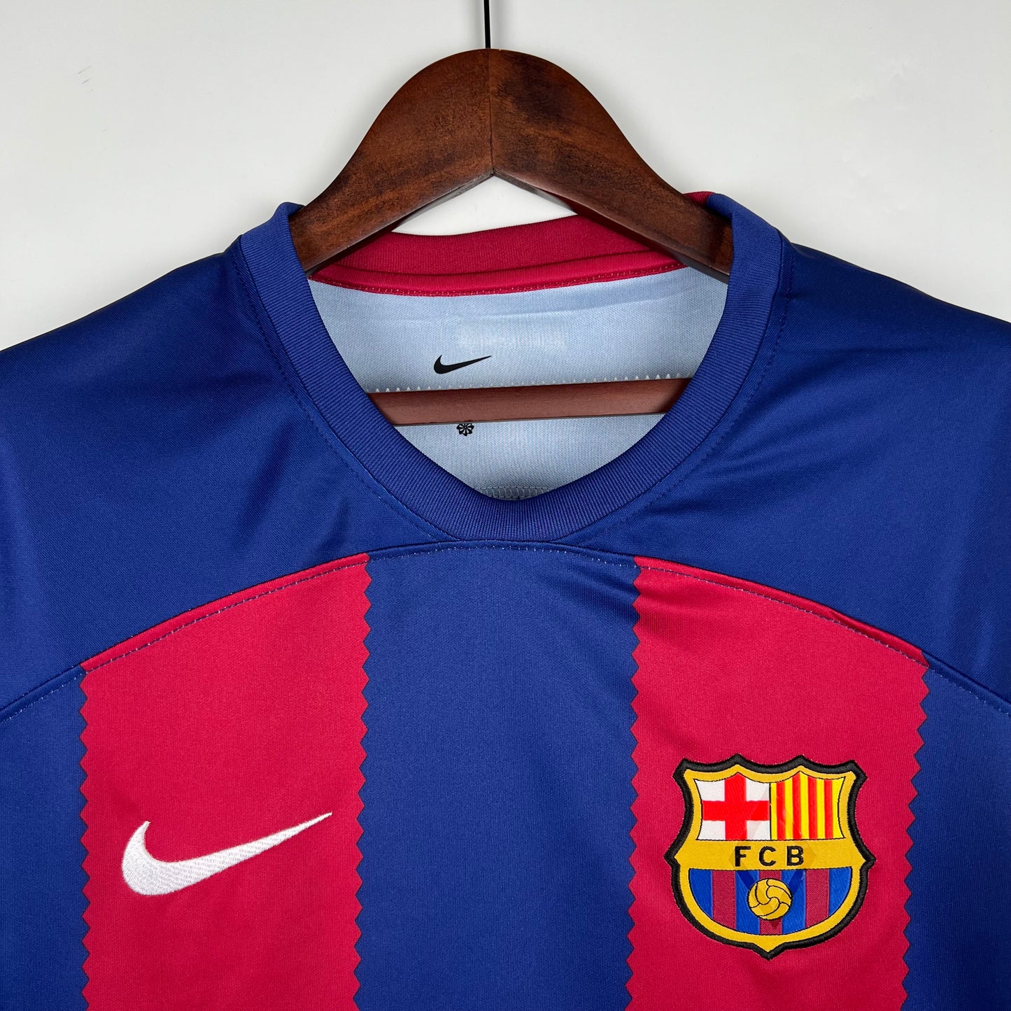 Barcelona home 2023/24