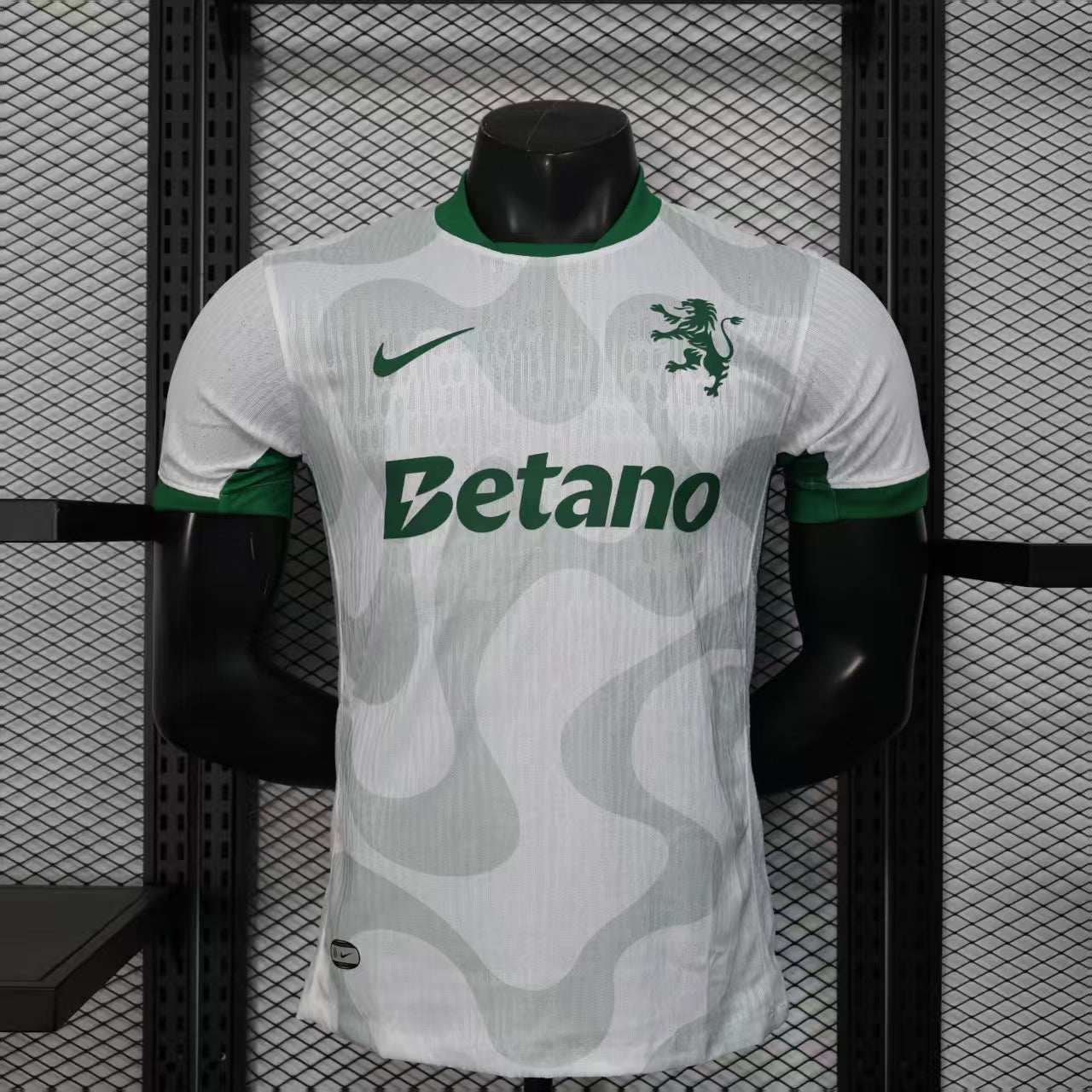 Sporting CP away 2025/26 player version
