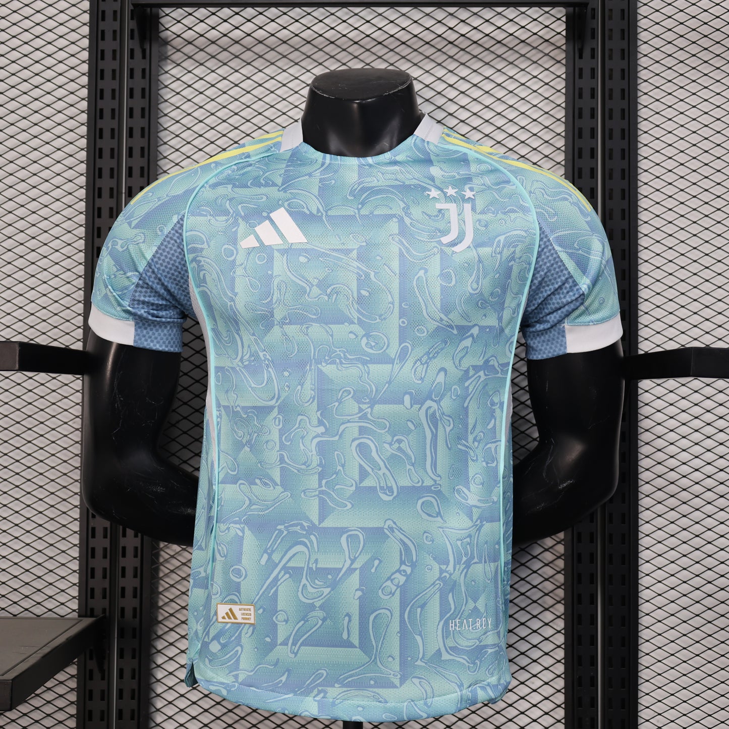Versión del jugador de la Juventus visitante 2025/26