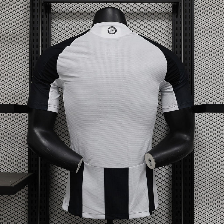 Versión de jugador local del Newcastle United 2024/25