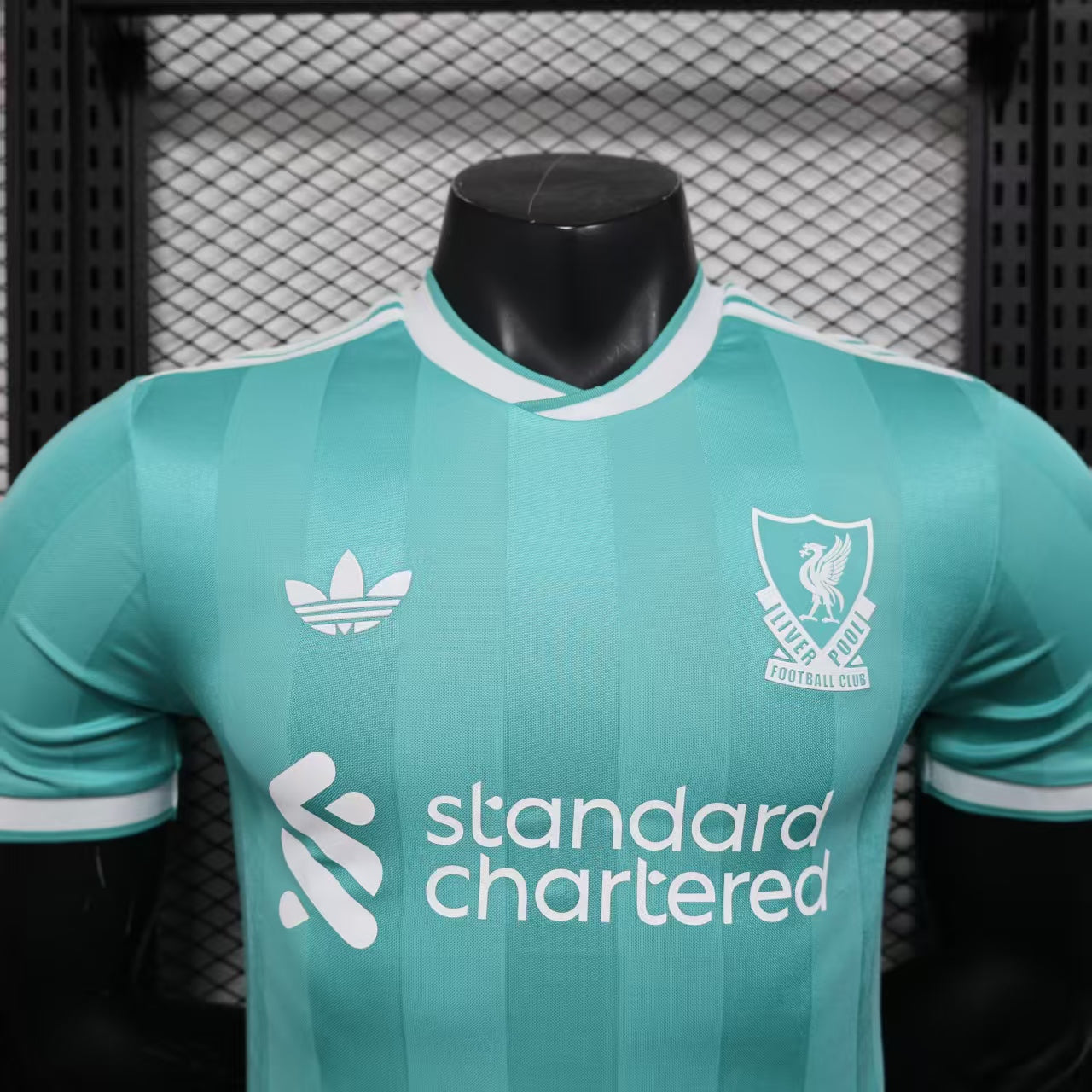 Versión del tercer jugador del Liverpool 2025/26