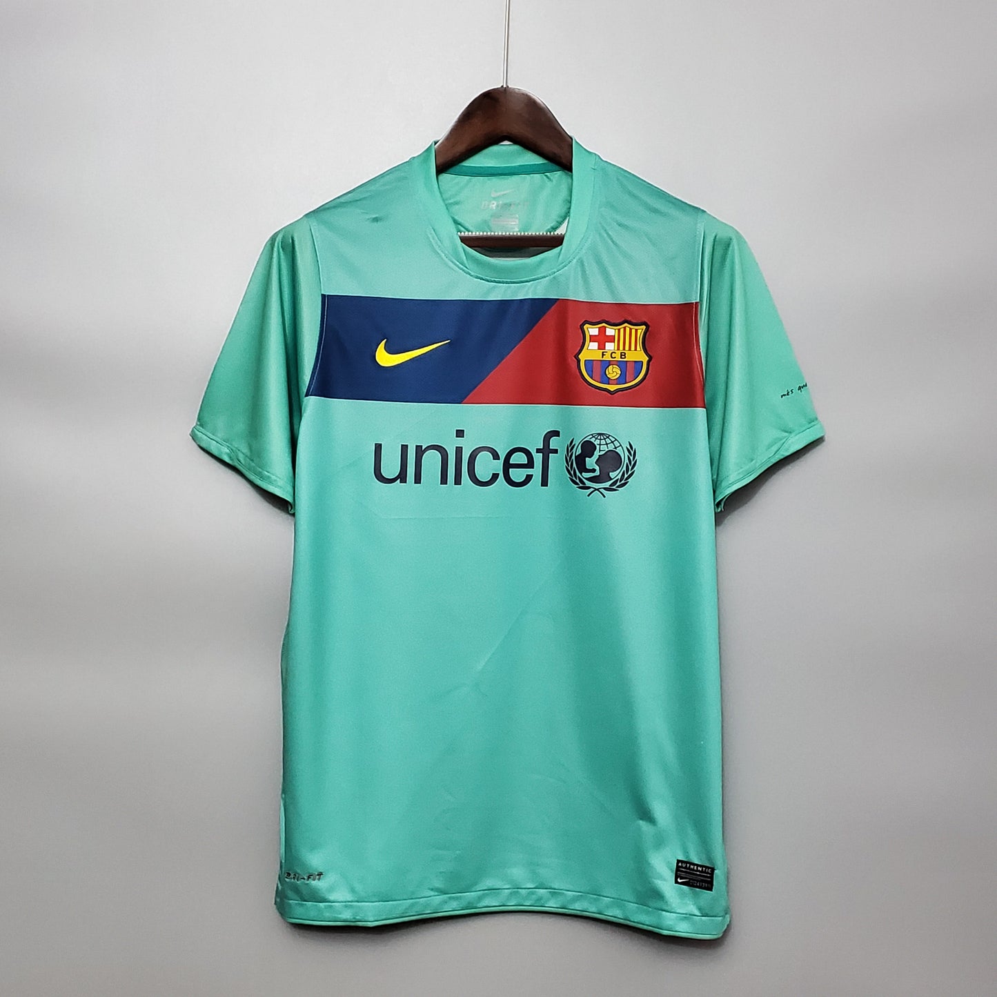 Barcelona away 2010/11