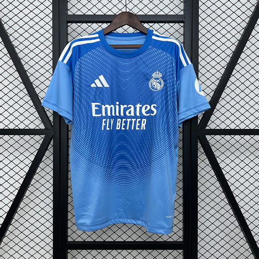 Real Madrid goalkeper 2025/26