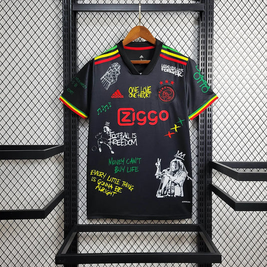 Bob Marley, tercer jugador del Ajax 2021/22