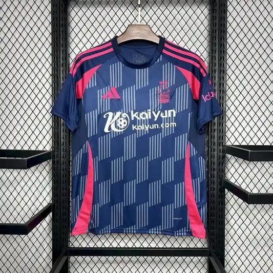 Nottingham Forest de visitante 2024/25