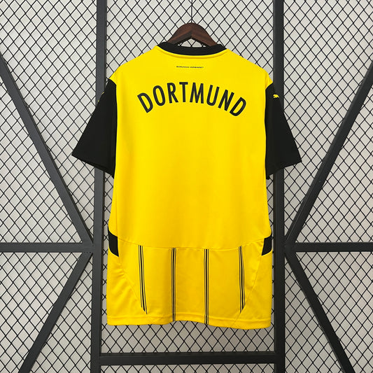 Borussia Dortmund local 2024/25