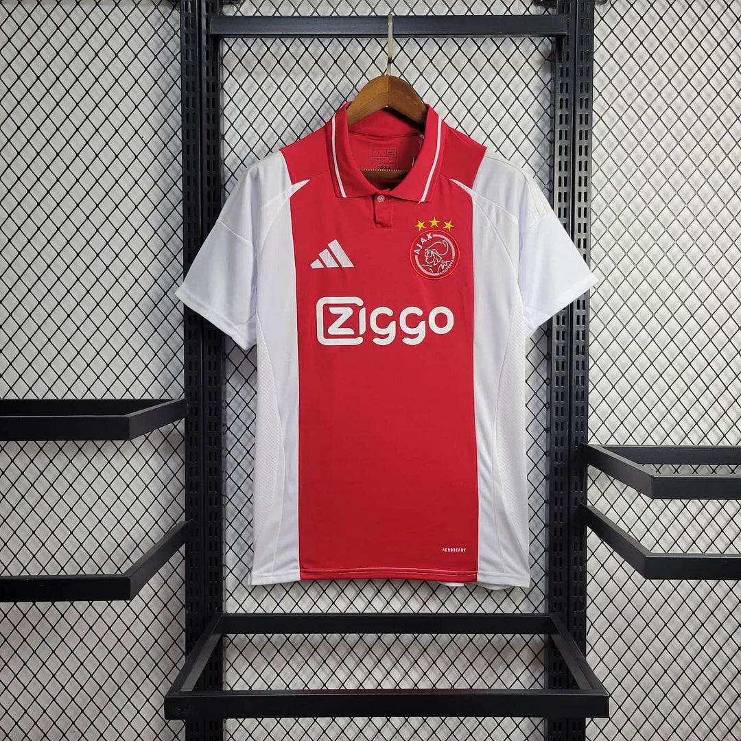 Ajax en casa 2024/25