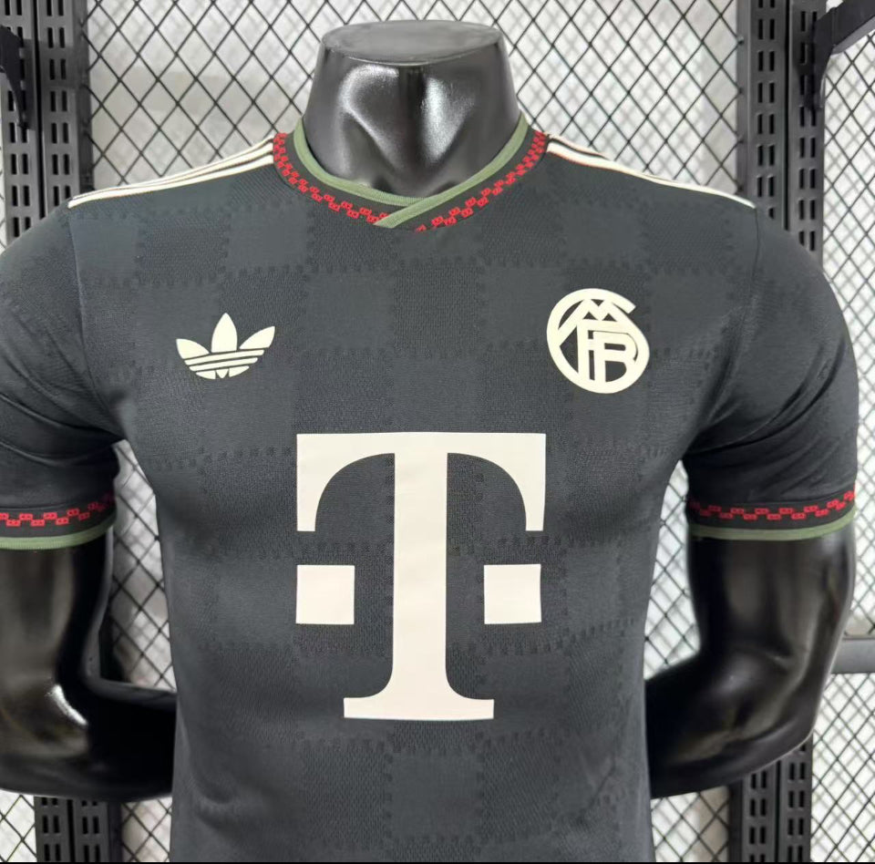Bayern München third 2025/26 player version
