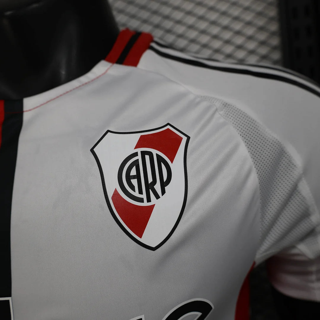 Versión jugador local River Plate 2025/26