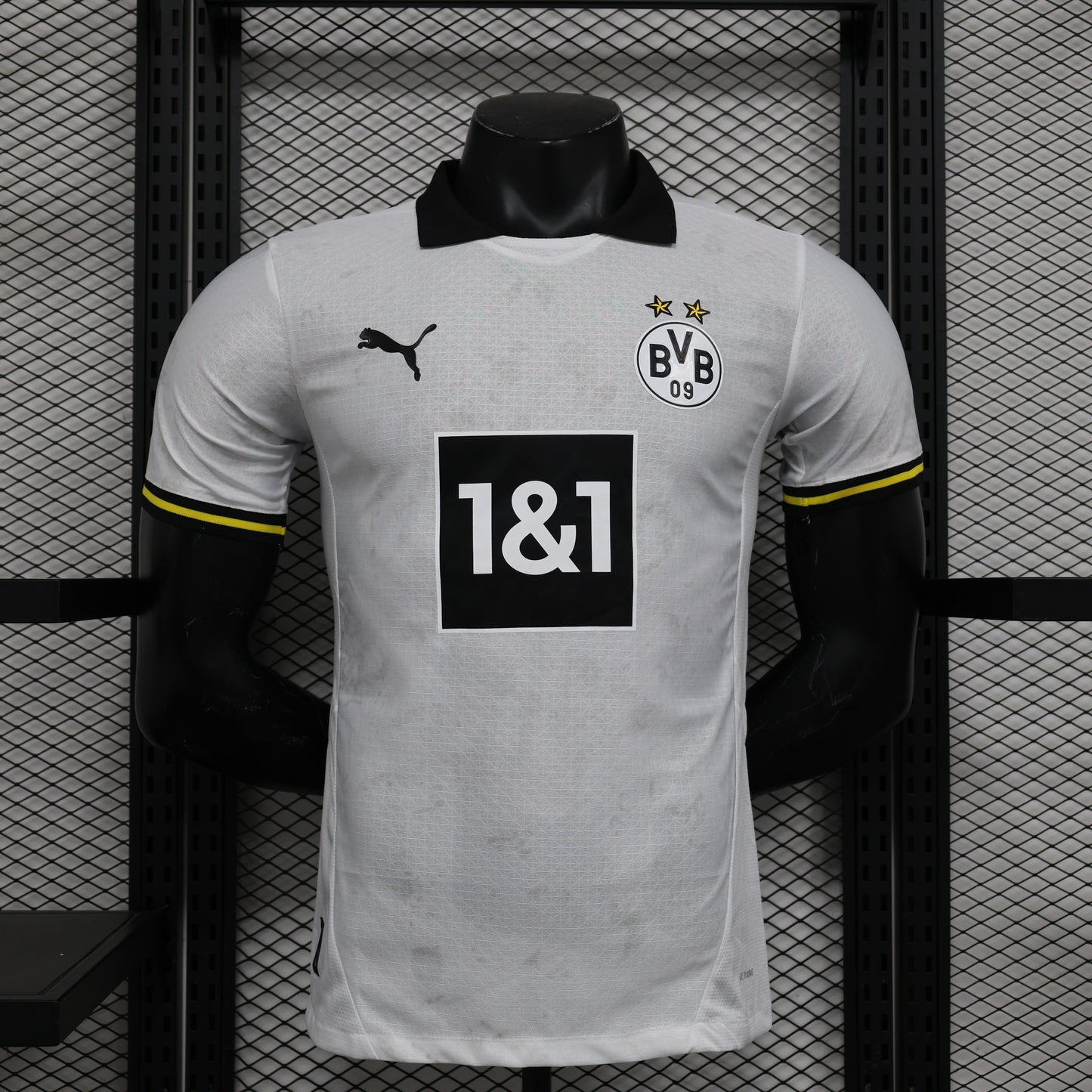 Versión del tercer jugador del Borussia Dortmund 2024/25