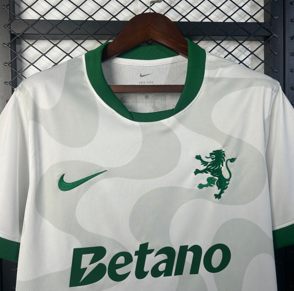 Sporting CP away 2025/26
