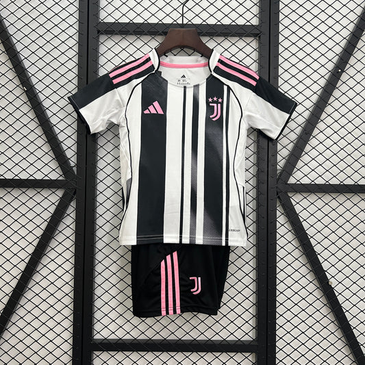 Juventus home 2025/26 children suits