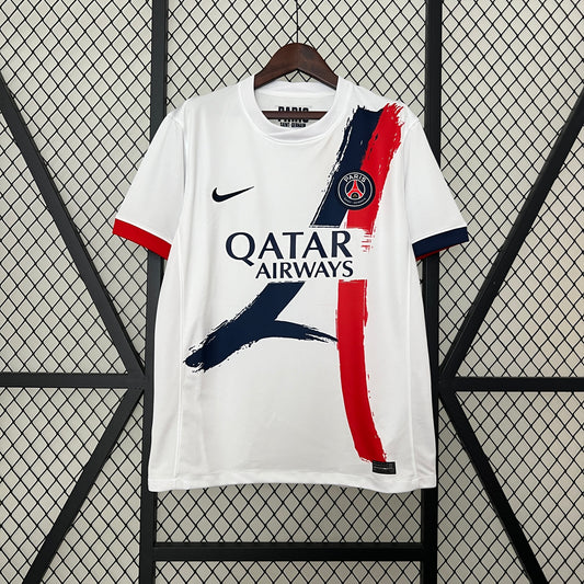 París Saint-Germain fuera de casa 2024/25