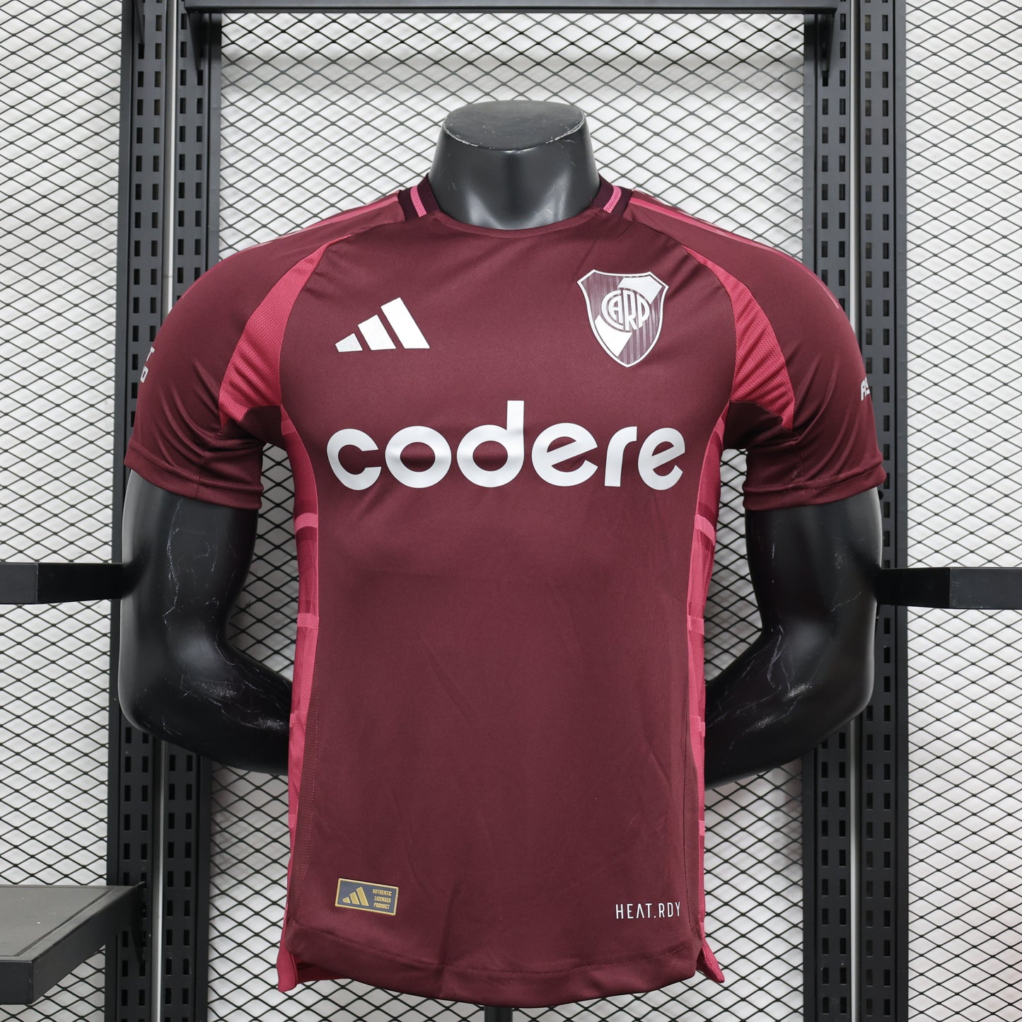 Versión jugador visitante de River Plate 2024/25
