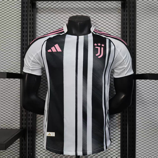 Juventus home 2025/26 player version