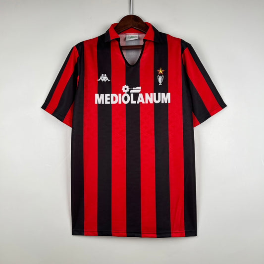 Milán en casa 89/90