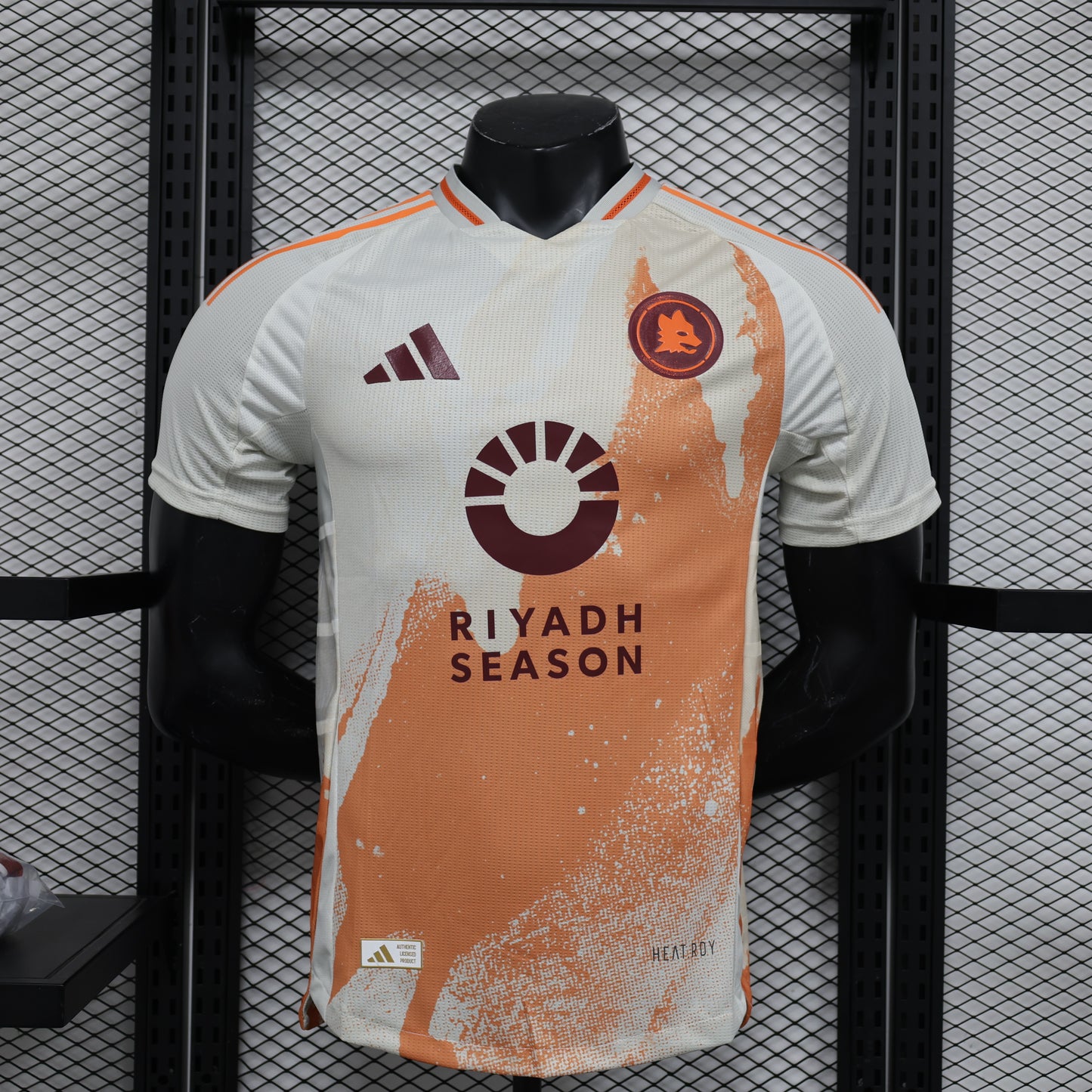 Versión del jugador de la Roma visitante 2024/25