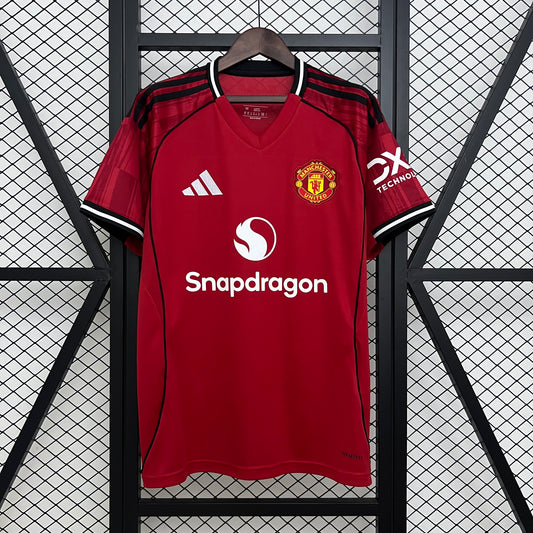 Manchester United home 2025/26